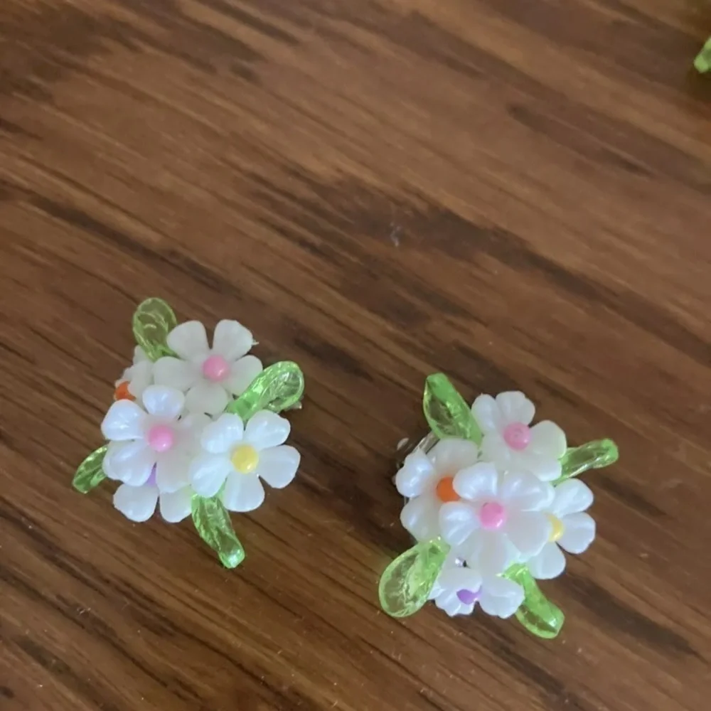 Vintage plastic Hawaiian Lei Necklace earrings bracelet